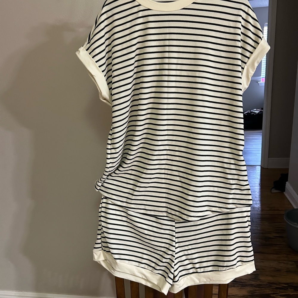 Striped pants set short knit